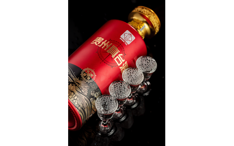 白酒行业12月电商数据跟踪：12月白酒线上销售额同比上行，但增速较11月下滑（万联证券研报）